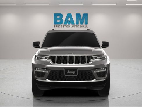 New 2025 Jeep Grand Cherokee Limited w/ MOPAR Finishing Package image 12