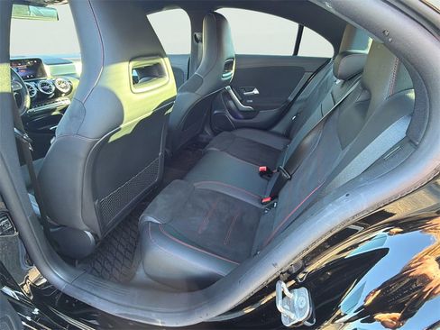 Used 2023 Mercedes-Benz CLA 250 image 7