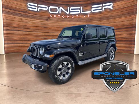 Used 2022 Jeep Wrangler Unlimited Sahara w/ Cold Weather Group AWD/4WD image 1