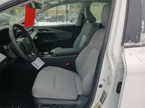 Used 2026 Toyota Camry LE image 11