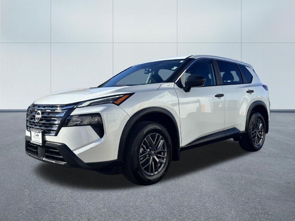 Used 2025 Nissan Rogue S AWD/4WD image 3