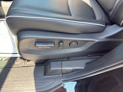 Used 2025 Honda Odyssey Touring image 12