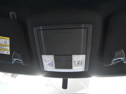 Used 2018 Ford Explorer FWD image 21