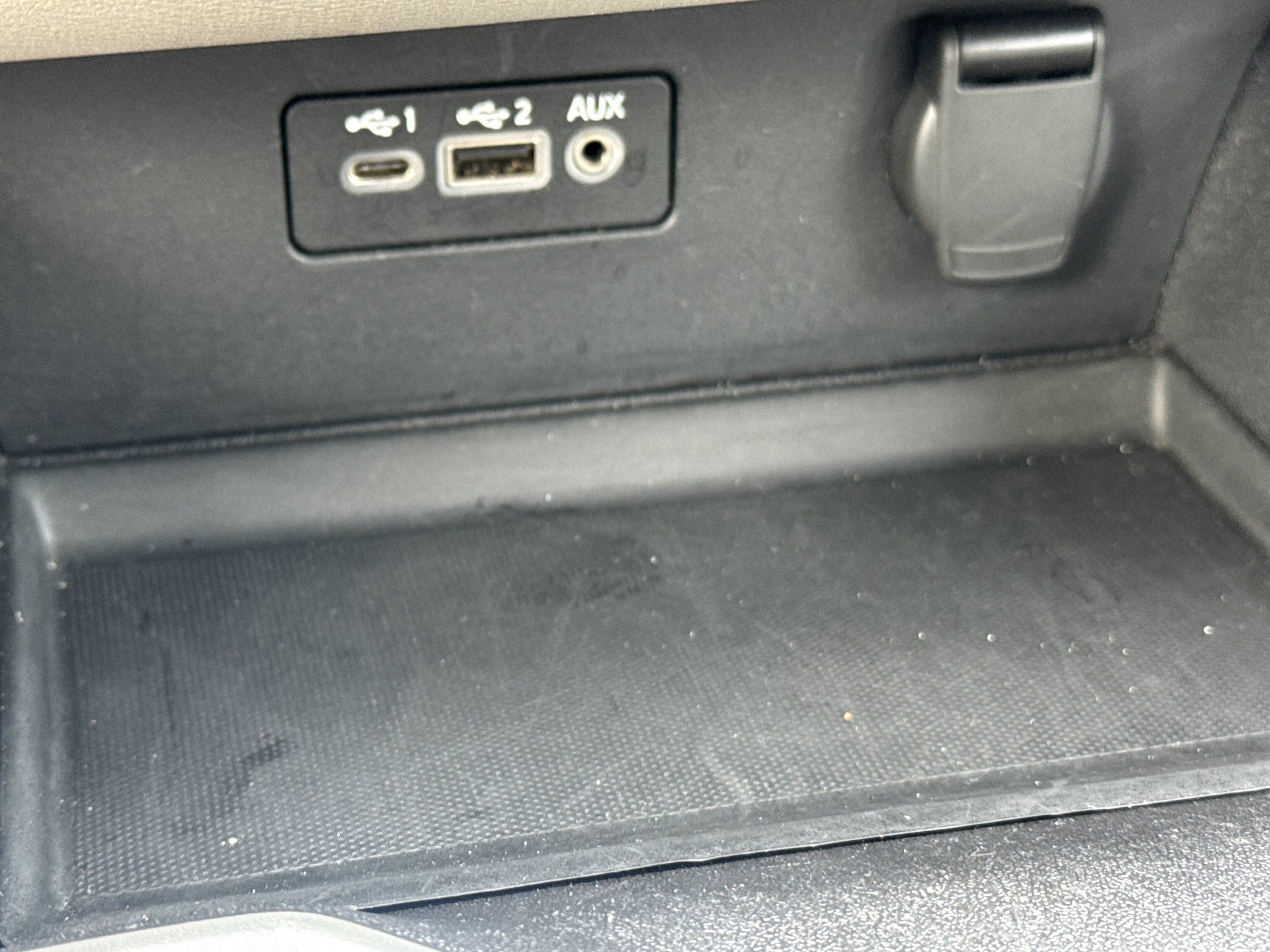 Used 2025 Nissan Altima 2.5 SV FWD image 29