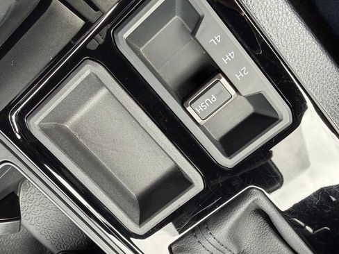 Certified 2025 Toyota Tundra SR AWD/4WD image 19