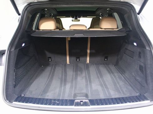 Used 2022 Porsche Cayenne Turbo image 25