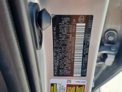 Used 2024 Toyota Camry SE FWD image 19