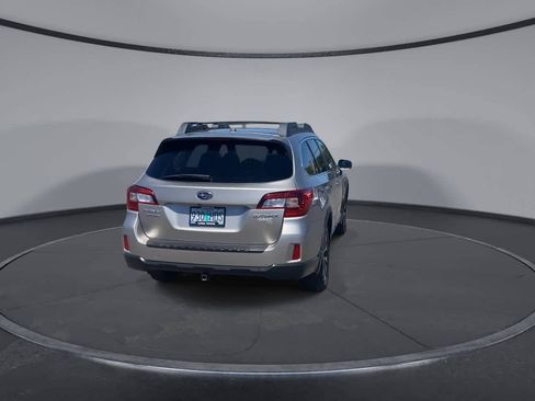 Used 2015 Subaru Outback 2.5i Limited AWD/4WD image 8