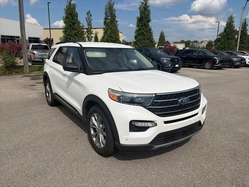 Used 2021 Ford Explorer XLT w/ Equipment Group 202A RWD image 8