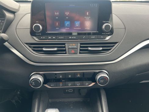 Used 2022 Nissan Altima 2.5 S image 12