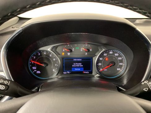 Used 2023 Chevrolet Equinox LT w/ Driver Convenience Package image 18