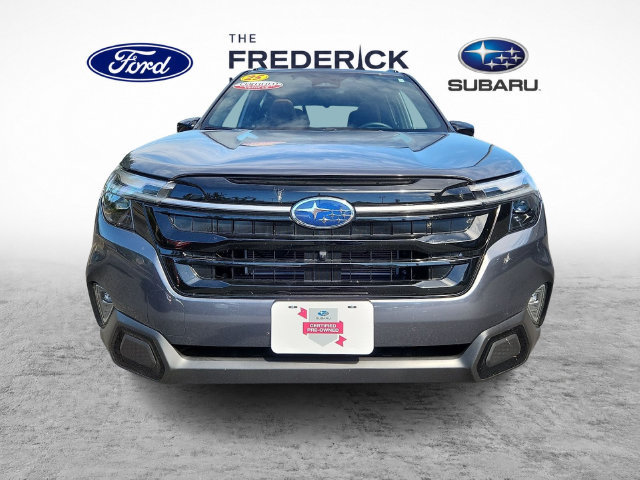 Used 2025 Subaru Forester Touring AWD/4WD image 2