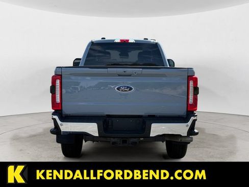 Used 2025 Ford F350 Lariat w/ FX4 Off-Road Package AWD/4WD image 6