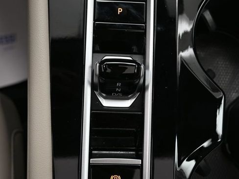 Used 2024 Volkswagen Atlas SEL AWD/4WD image 33