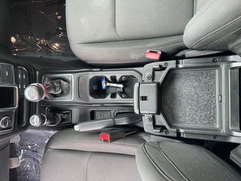 Used 2023 Jeep Wrangler Sport image 27