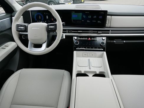 Certified 2026 Hyundai Santa Fe SEL AWD/4WD image 10