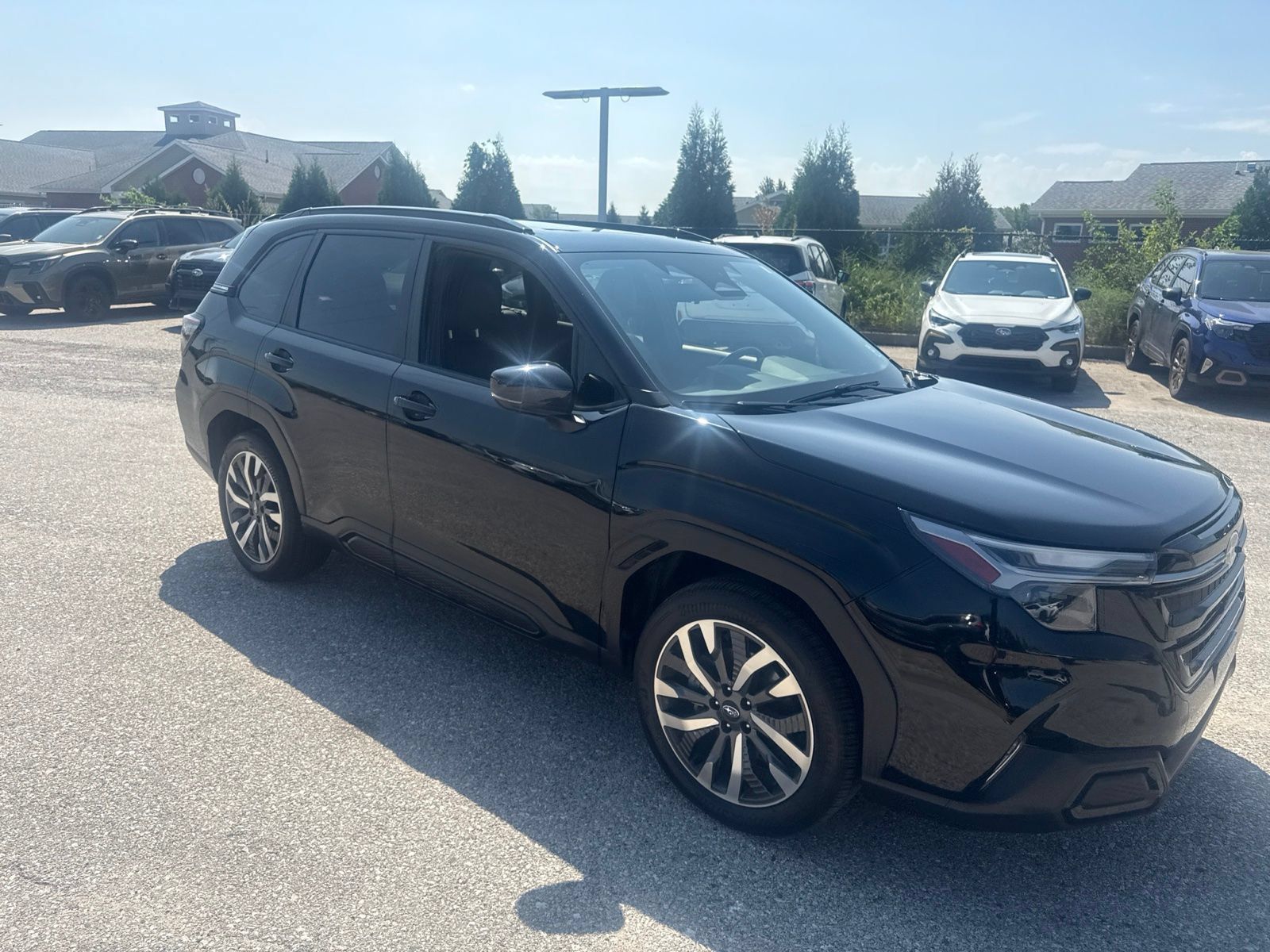 Used 2025 Subaru Forester Touring AWD/4WD image 9
