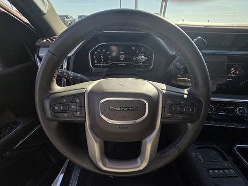 Used 2025 GMC Sierra 2500 Denali w/ Technology Package image 13