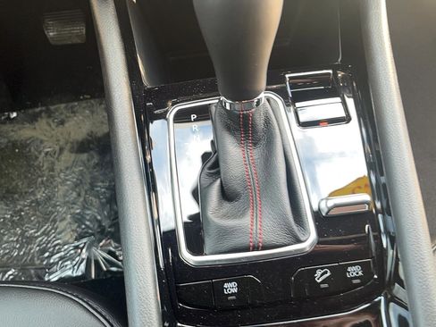 New 2026 Jeep Compass Trailhawk image 16