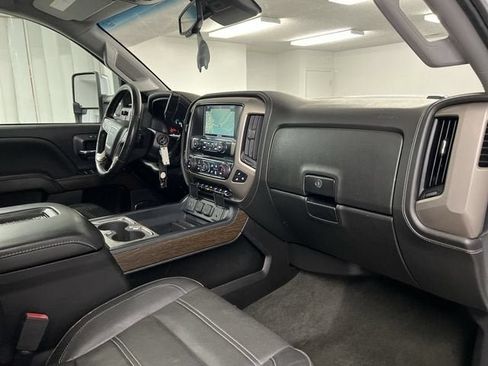 Certified 2017 GMC Sierra 3500 Denali w/ Duramax Plus Package AWD/4WD image 30