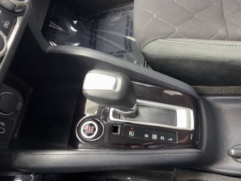 Used 2020 Nissan Kicks S FWD image 28