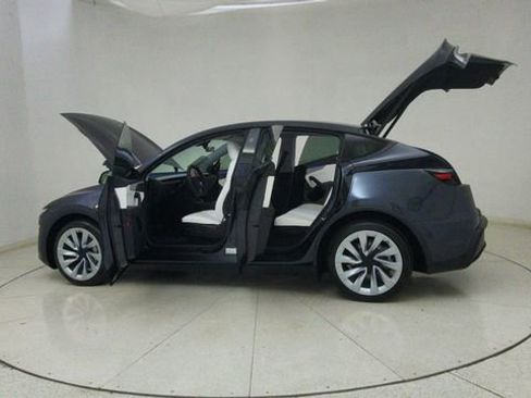 Used 2026 Tesla Model Y Long Range image 72
