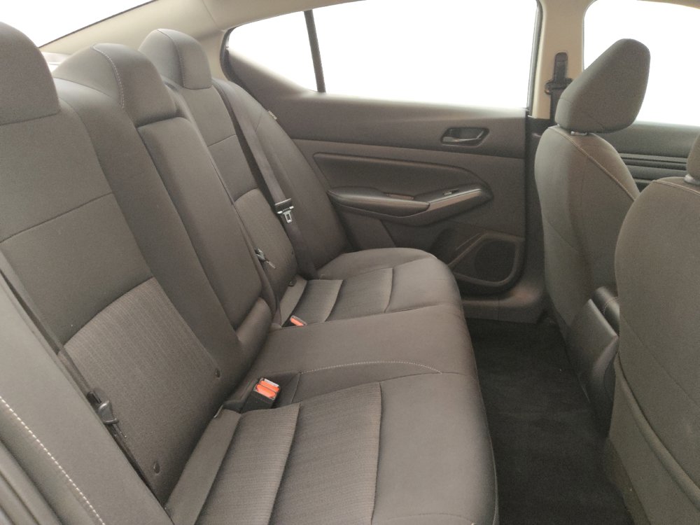 Used 2025 Nissan Altima 2.5 SV FWD image 19