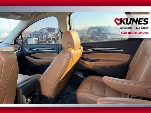 Used 2018 Buick Enclave Essence w/ Trailering Package image 4