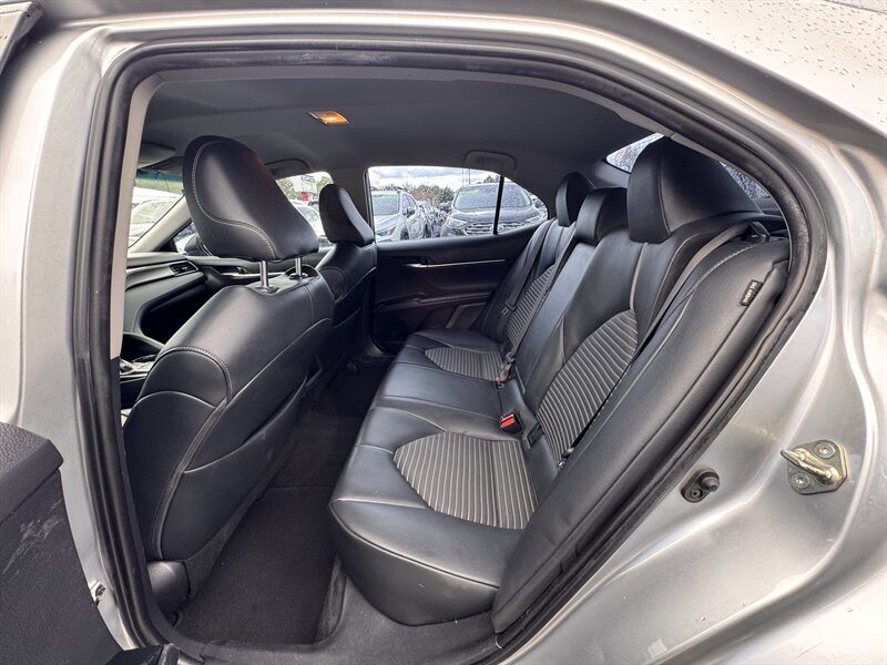 Used 2019 Toyota Camry SE FWD image 25