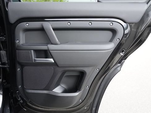 New 2026 Land Rover Defender 110 V8 AWD/4WD image 25