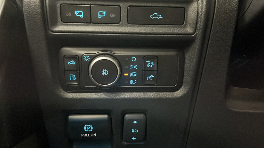 Used 2023 Ford F150 Lariat AWD/4WD image 30