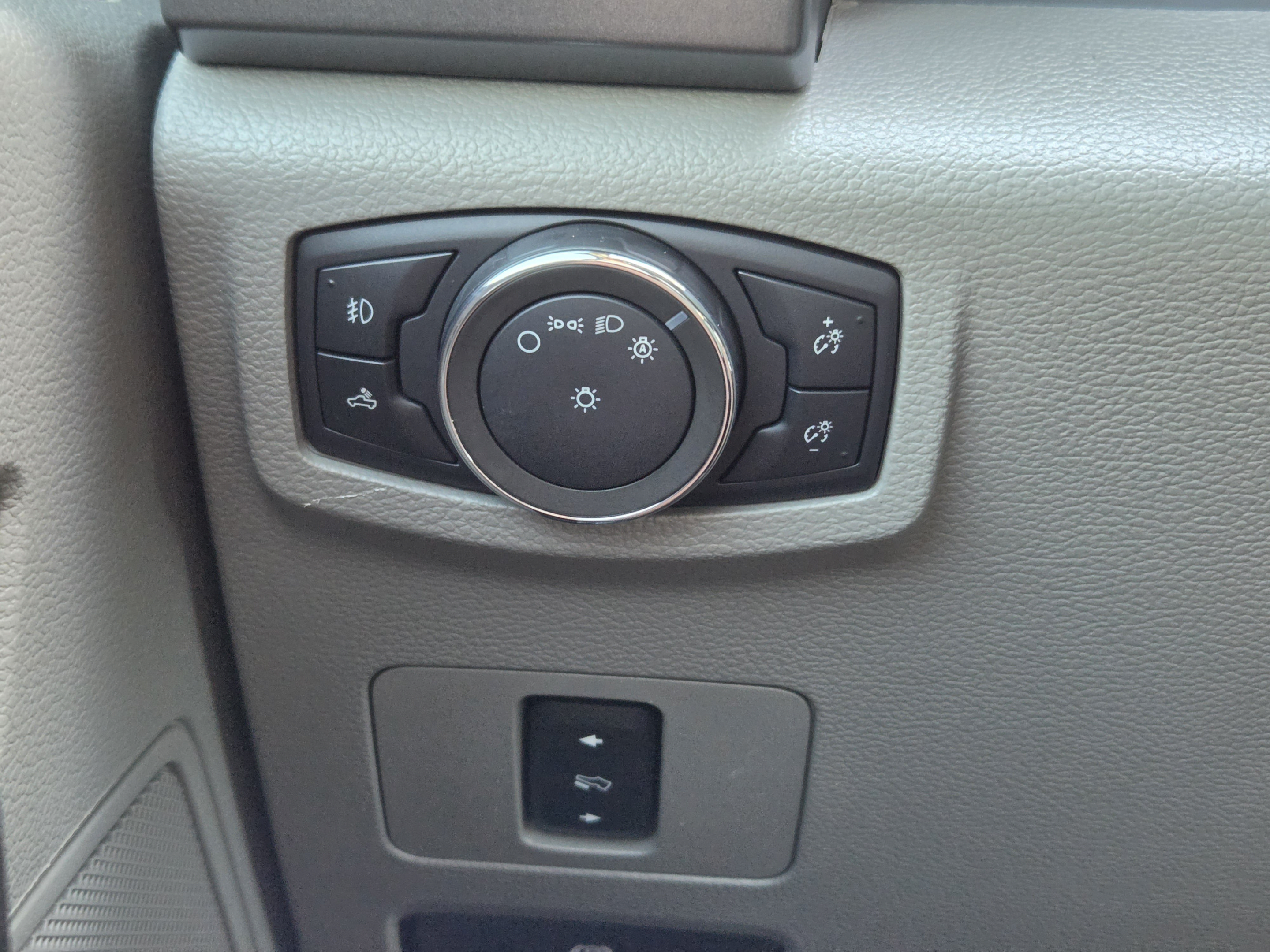 Used 2022 Ford F250 XLT w/ Black Appearance Package AWD/4WD image 17
