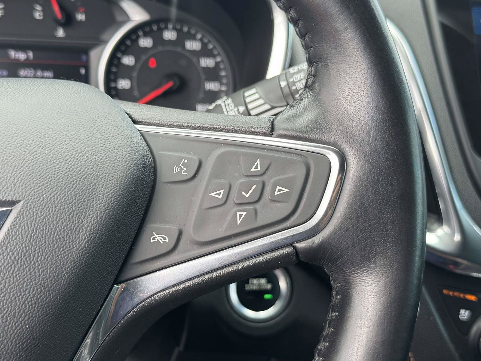 Used 2020 Chevrolet Equinox Premier AWD/4WD image 13