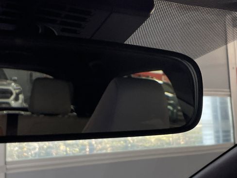 Certified 2025 Toyota Corolla SE image 27