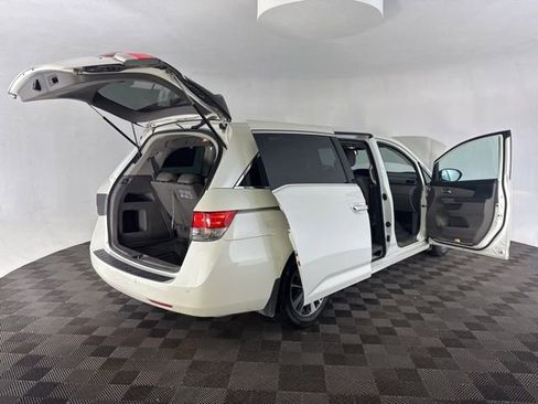Used 2016 Honda Odyssey Touring image 18