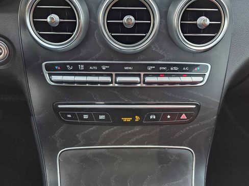 Used 2022 Mercedes-Benz GLC 300 image 28