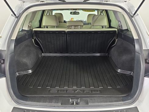 Used 2014 Subaru Outback 2.5i Limited w/ Moonroof Package AWD/4WD image 39