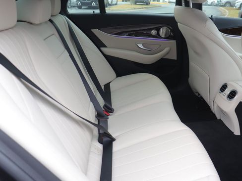 Used 2022 Mercedes-Benz E 350 E 350 image 18