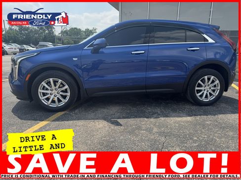 Used 2023 Cadillac XT4 Luxury image 2