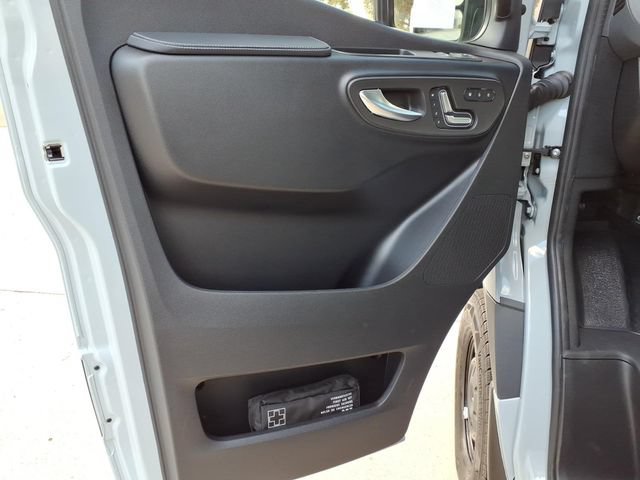 New 2026 Mercedes-Benz Sprinter 2500 image 12
