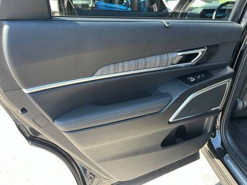 Used 2024 Kia Telluride SX Prestige AWD/4WD image 12