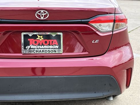 Used 2024 Toyota Corolla LE image 6