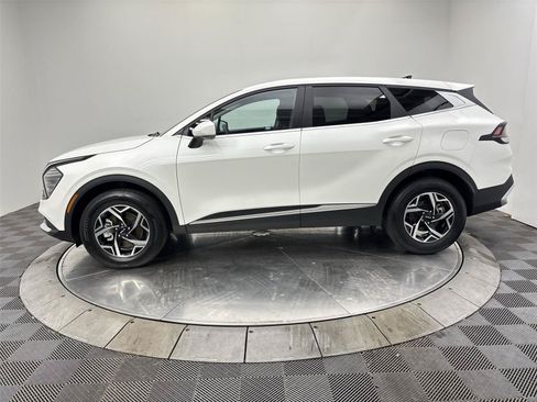 Used 2024 Kia Sportage LX AWD/4WD image 16