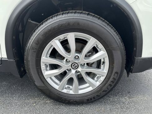 Used 2019 Nissan Rogue S w/ Special Edition Package AWD/4WD image 75