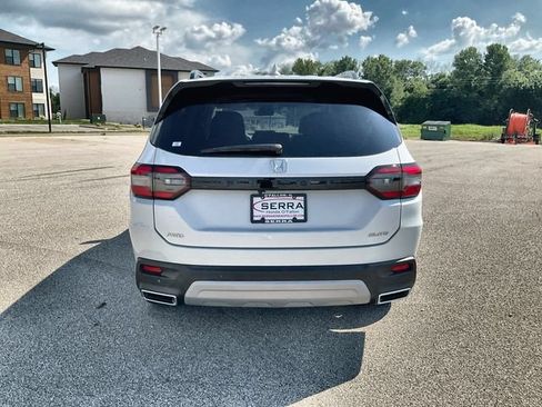 Used 2023 Honda Pilot Elite image 15