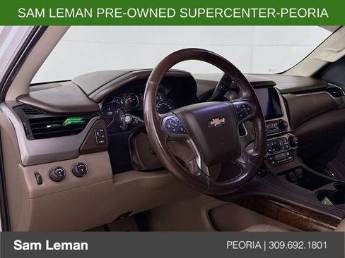 Used 2018 Chevrolet Suburban LT image 9