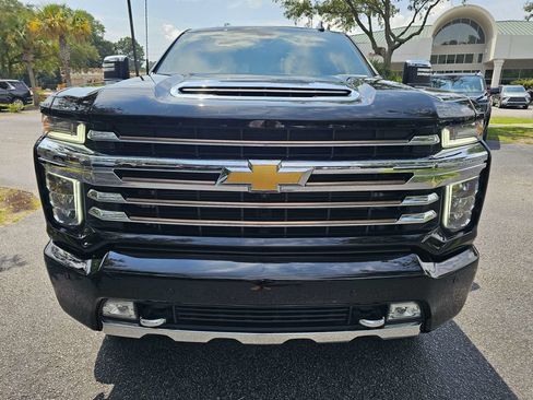 Used 2022 Chevrolet Silverado 2500 High Country w/ Safety Package II AWD/4WD image 9