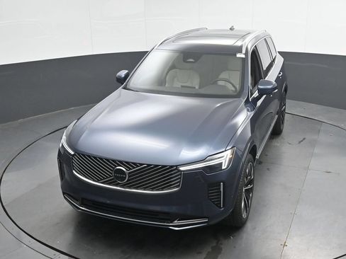 Used 2026 Volvo XC90 B6 Plus AWD/4WD image 35