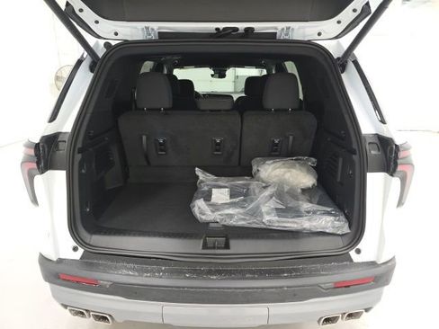 New 2026 Chevrolet Traverse LT image 25