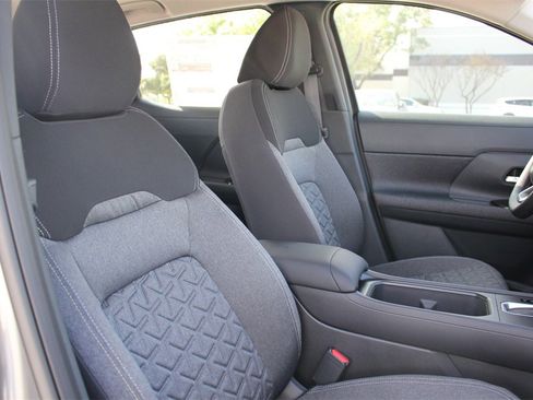 New 2025 Nissan Kicks SV w/ Charging Package image 30